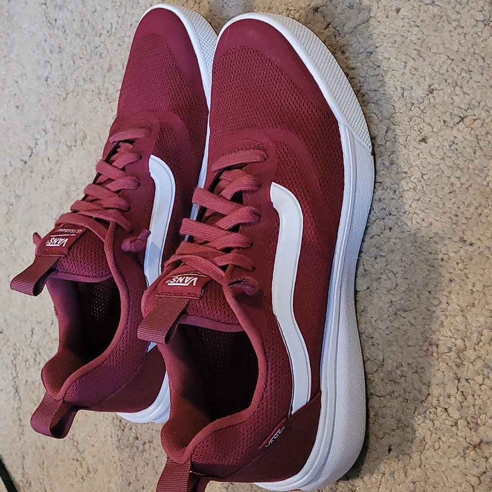 Maroon Van's UltraRange Shoes